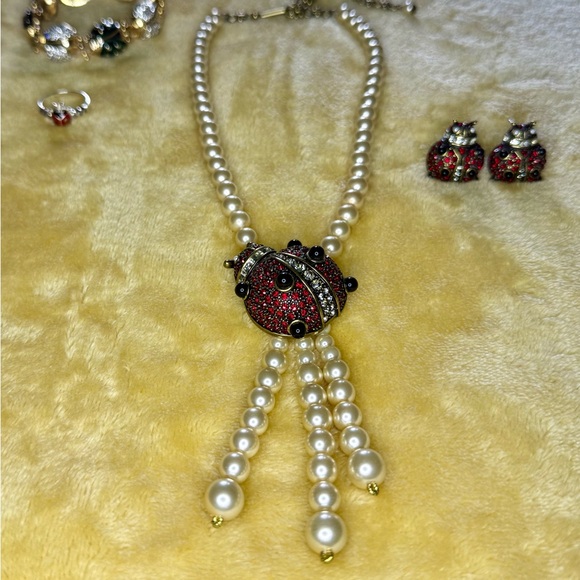 Heidi Daus Jewelry - Rare~ Heidi Daus Ladybug🐞 Crystal & Pearl Necklace Set